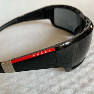 Prada sunglasses 😎